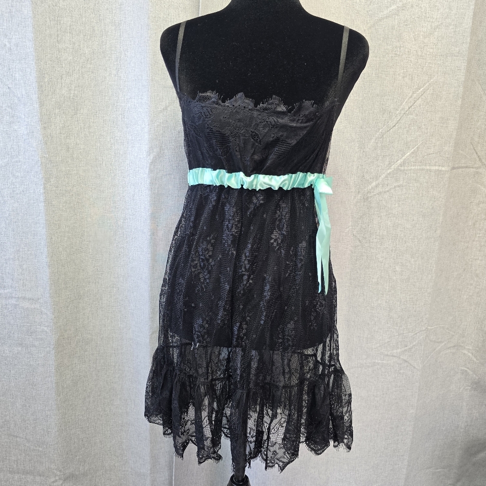 Victoria's Secret Sexy Little Things Black Lace Babydoll 2007 Collection Size M